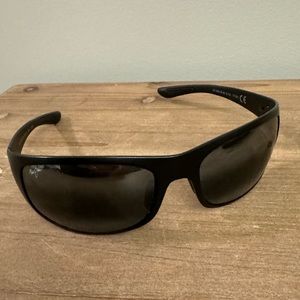 Maui Jim black sunglasses- big wave model